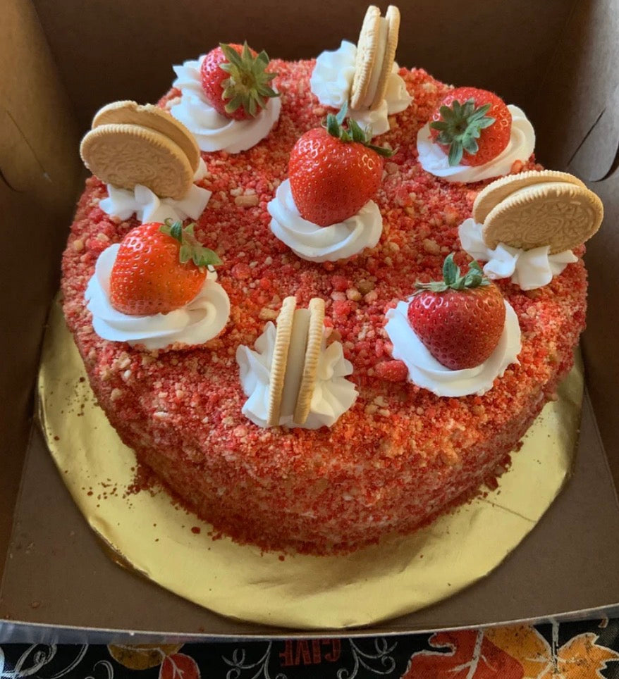 Strawberry Crunch Pound Cake